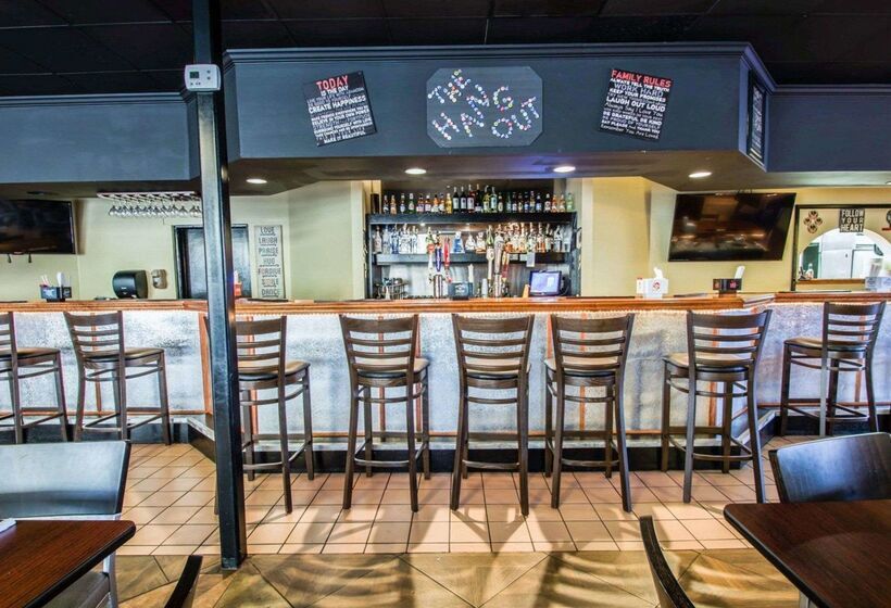 فندق Econo Lodge