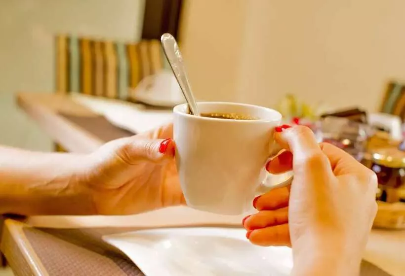 Отель Excelsuites Residence