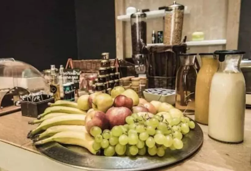 Отель Excelsuites Residence