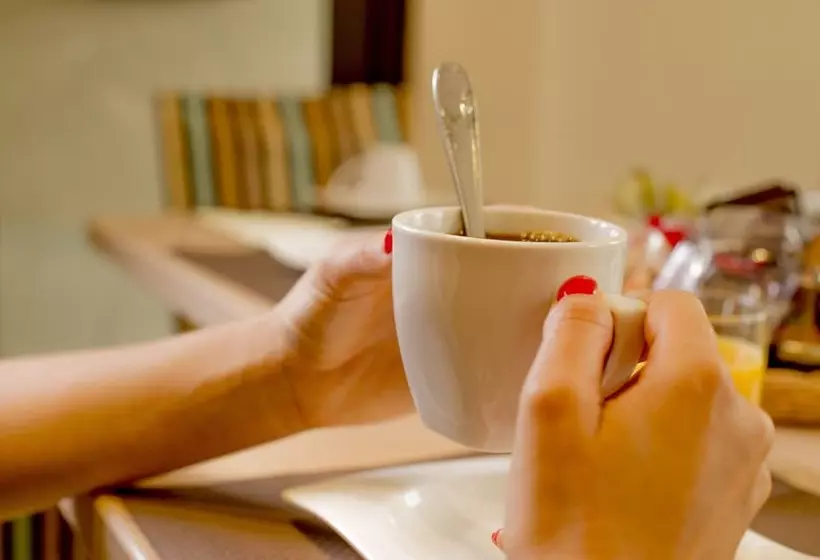 Отель Excelsuites Residence