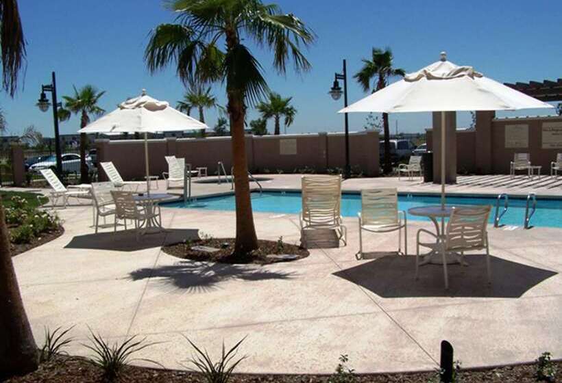 בית מלון כפרי Hampton Inn & Suites Sacramentoairportnatomas