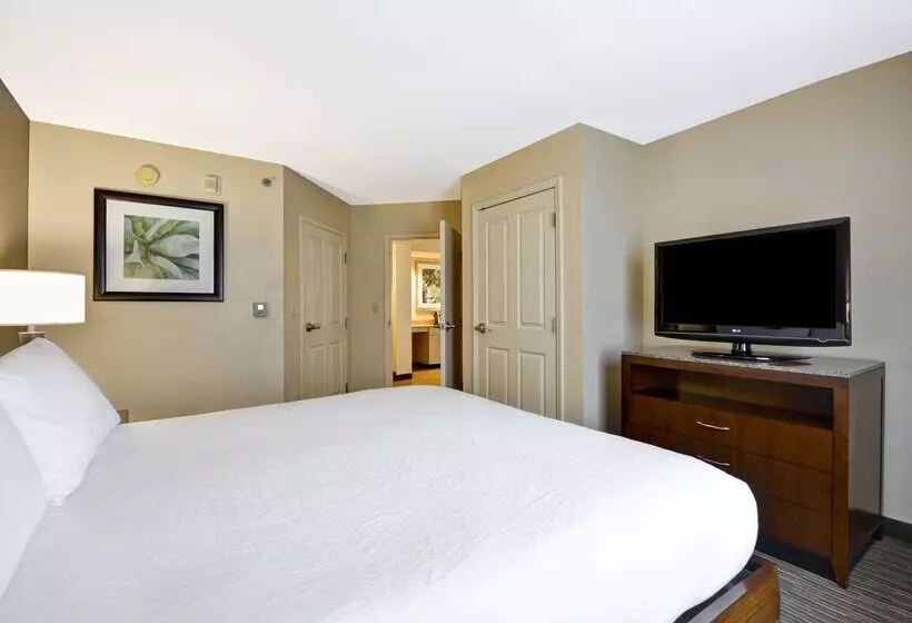 هتل Hilton Garden Inn Sarasotabradenton Airport