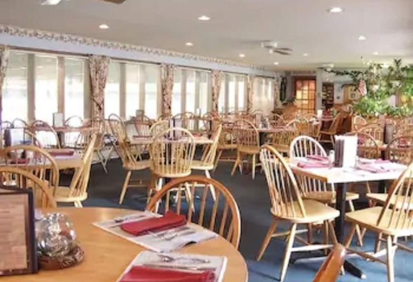 فندق Kancamagus Lodge