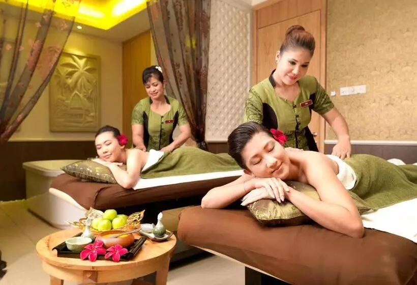 Отель Lexis Port Dickson