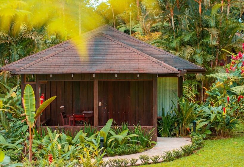 Отель Lomas Del Volcan