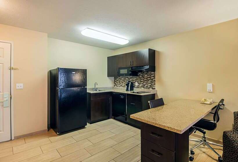 هتل Mainstay Suites Fargo I 94 Medical Center