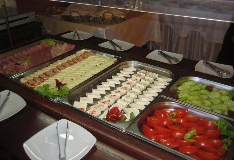 בית מלון כפרי Selena