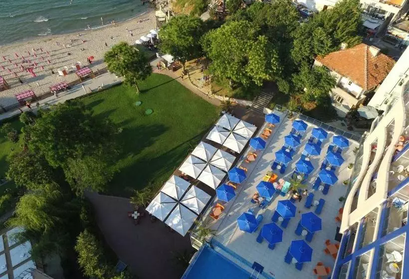 בית מלון כפרי Selena