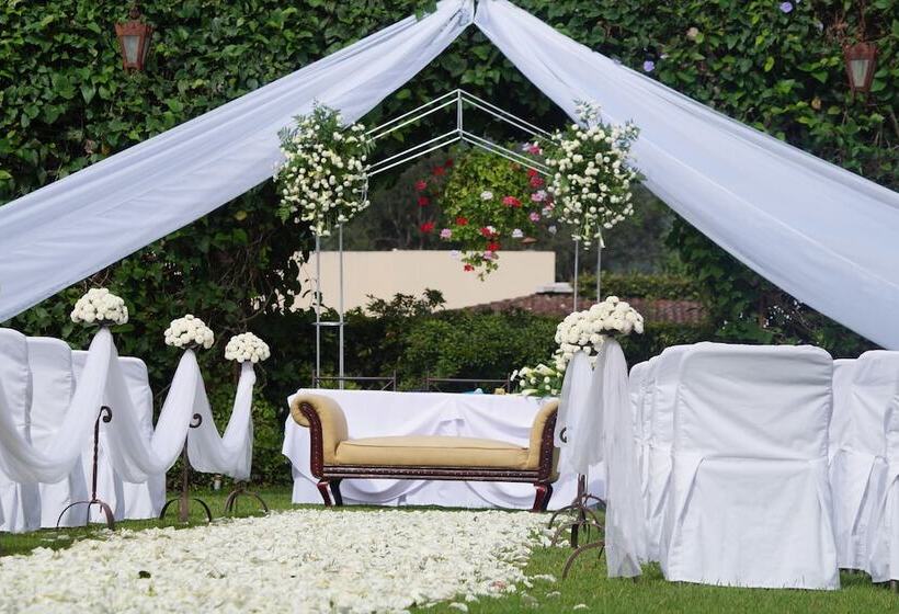 هتل Soleil La Antigua