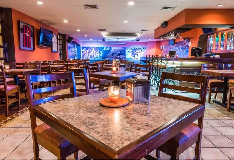 هتل Soleil La Antigua