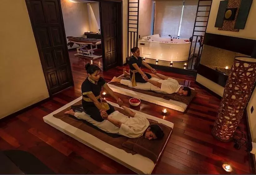 Hotel Soleil La Antigua