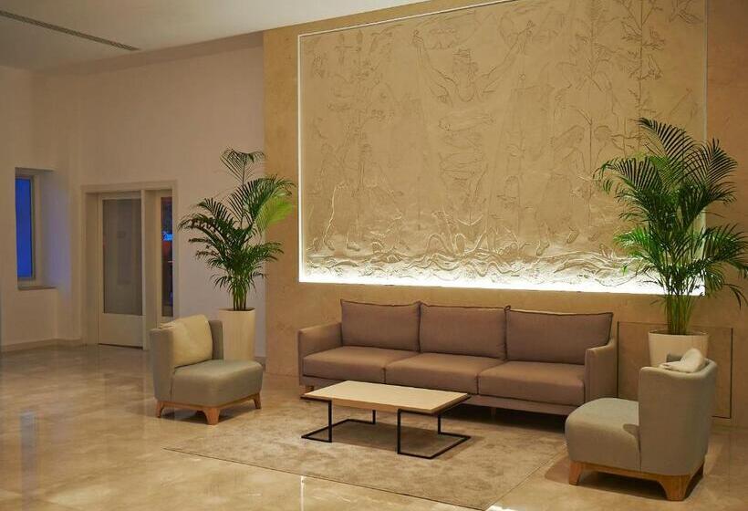 فندق Sunrise Beach