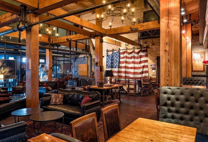 فندق The Iron Horse