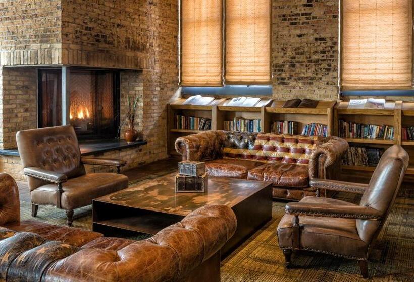 فندق The Iron Horse