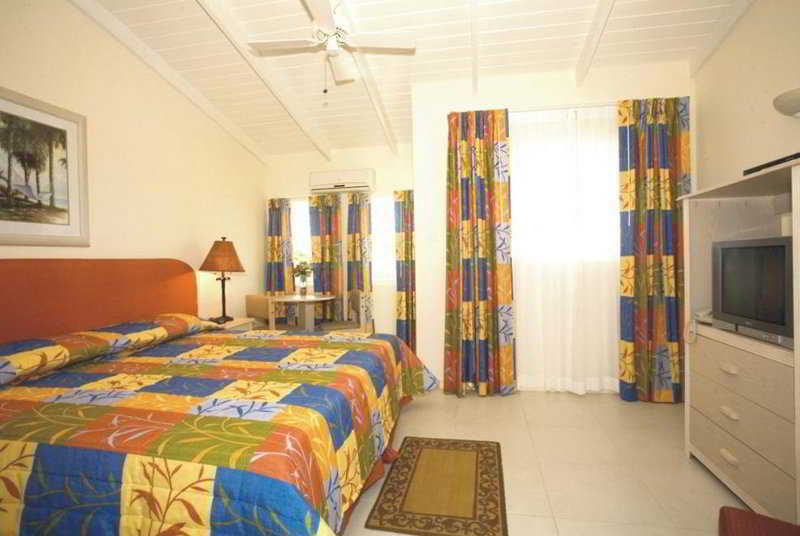 هتل Tropical Winds Apartment
