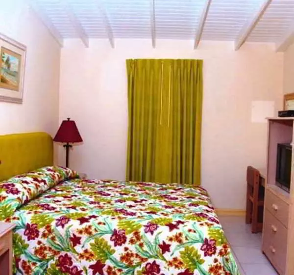 هتل Tropical Winds Apartment