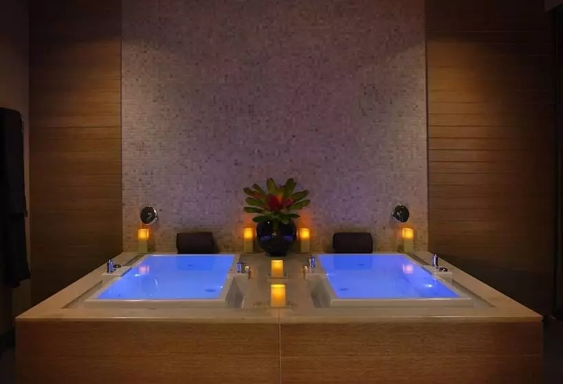 Trump International Hotel & Tower Chicago