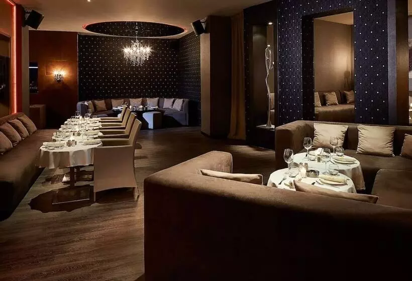 هتل Villa Blanca Urban