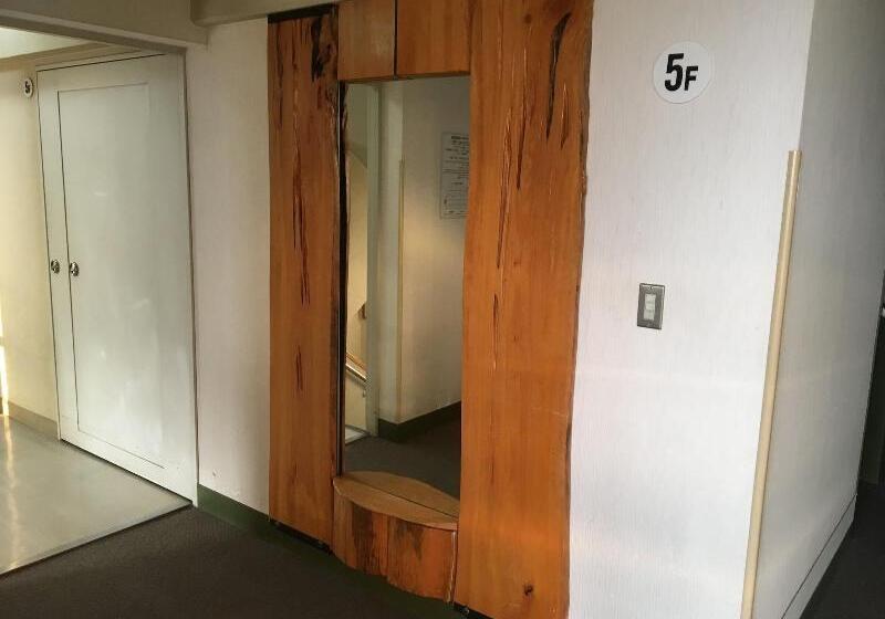 בית מלון כפרי Asahi Century