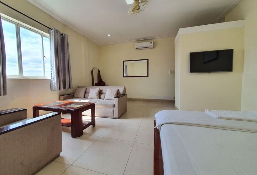 هتل The Six Hoang Long Son 3