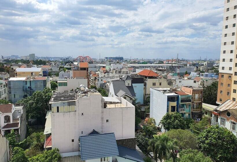 هتل The Six Hoang Long Son 3