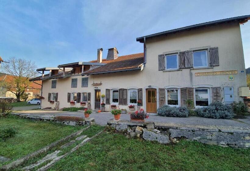 مبيت وإفطار Chambres D'hôtes La Carrée