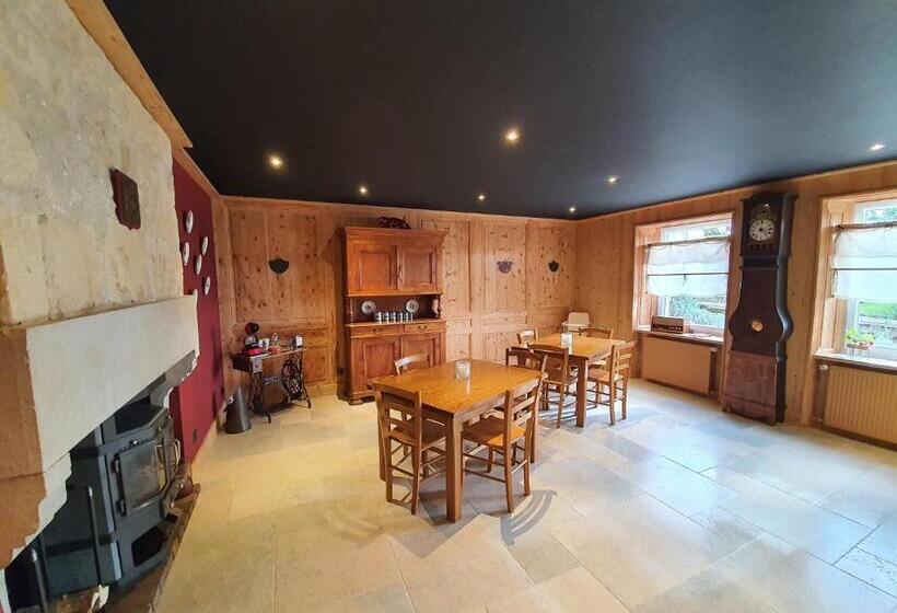 مبيت وإفطار Chambres D'hôtes La Carrée