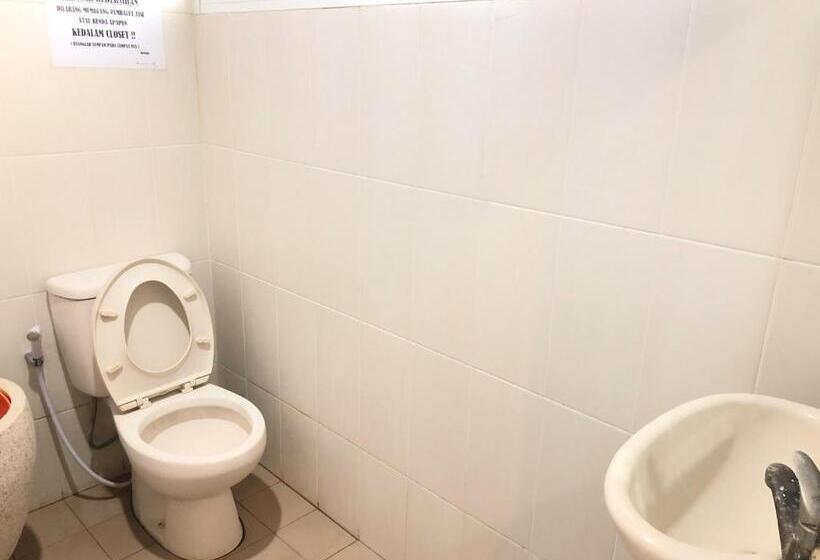 בית מלון כפרי Reddooz Plus At Ininnawa Homestay Syariah Palu