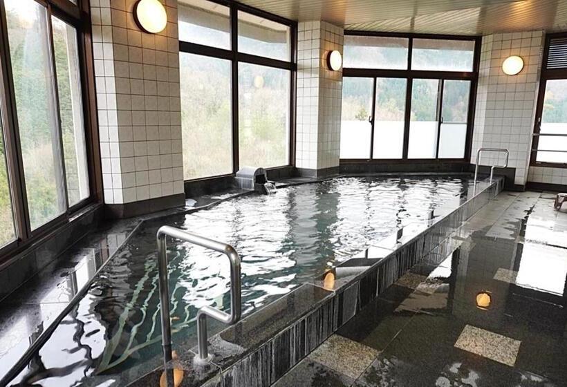 ריוקאן Green Spa Tsutsuga