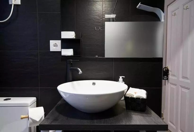 ベッドアンドブレックファースト Downtown Loule