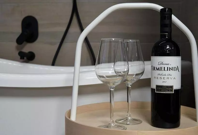 ベッドアンドブレックファースト Downtown Loule