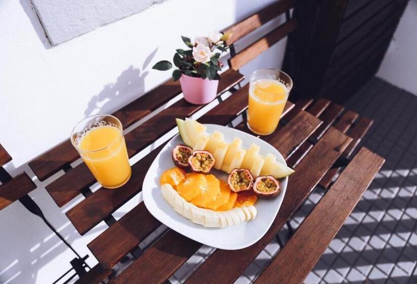 مبيت وإفطار Downtown Loule