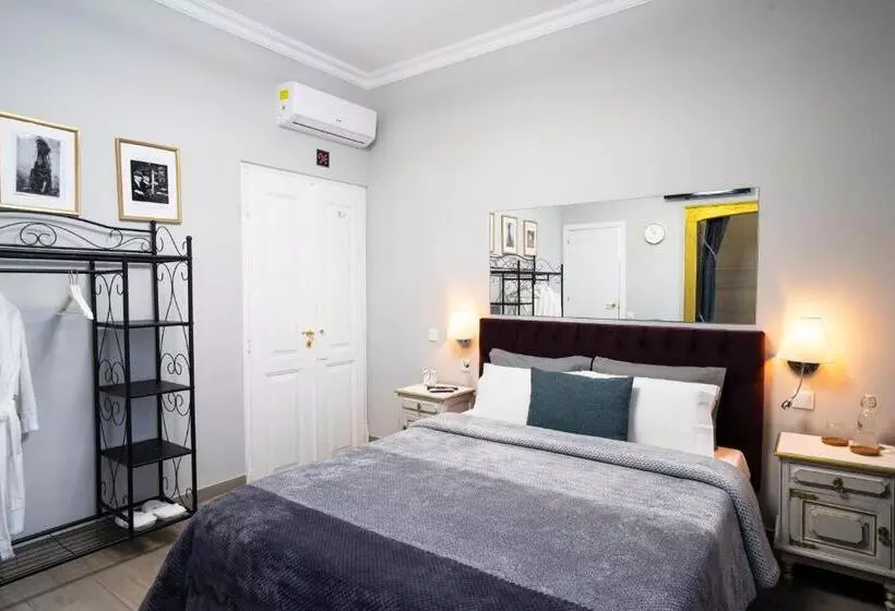 ベッドアンドブレックファースト Downtown Loule