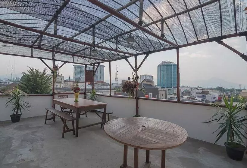 ペンション Reddoorz Hostel Near Braga Citywalk