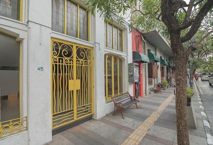 פנסיון Reddoorz Hostel Near Braga Citywalk