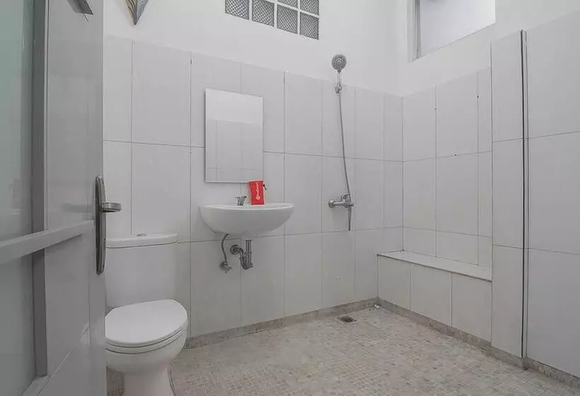 ペンション Reddoorz Hostel Near Braga Citywalk