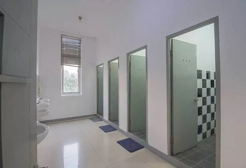 ペンション Reddoorz Hostel Near Braga Citywalk