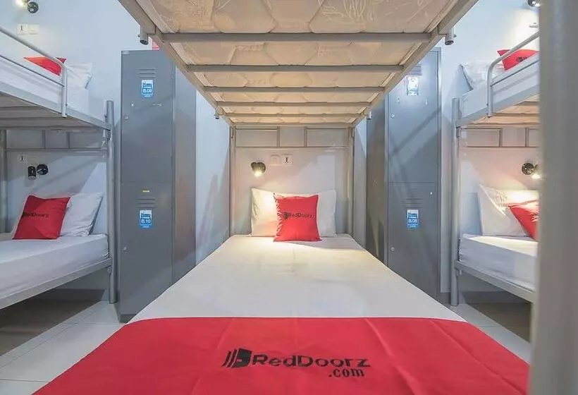 ペンション Reddoorz Hostel Near Braga Citywalk