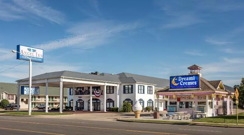 호텔 Angel Inn Near Imax, A Travelodge By Wyndham