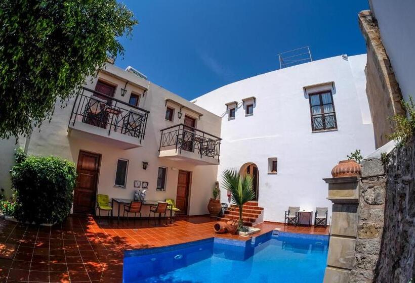 ホテル Calergi Residence Monthly Offers