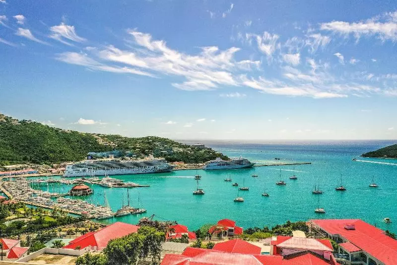 هتل Castle Villas At Bluebeard S