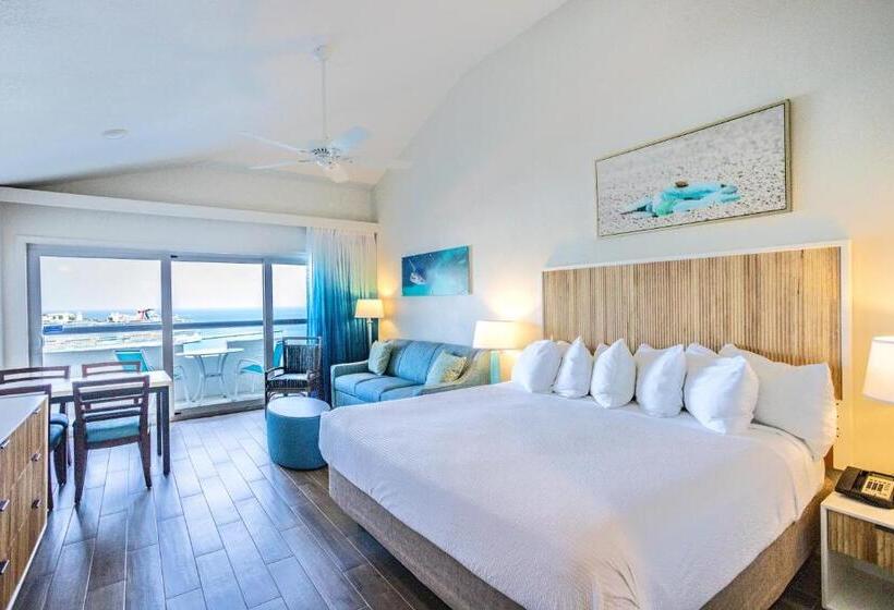 هتل Castle Villas At Bluebeard S