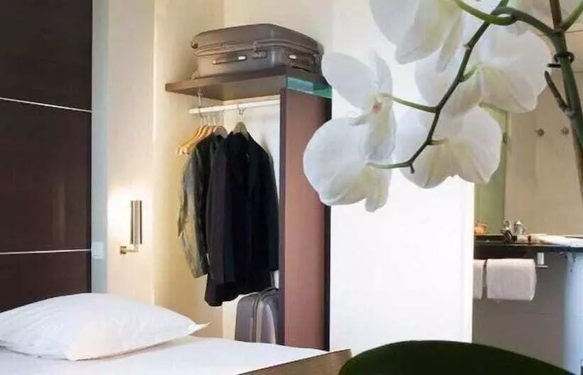 هتل Escale Oceania Rennes Cap Malo