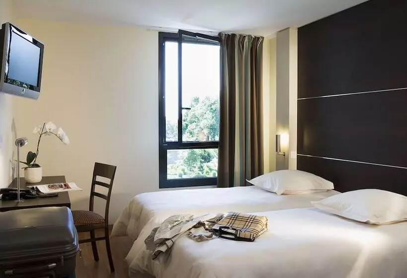 هتل Escale Oceania Rennes Cap Malo