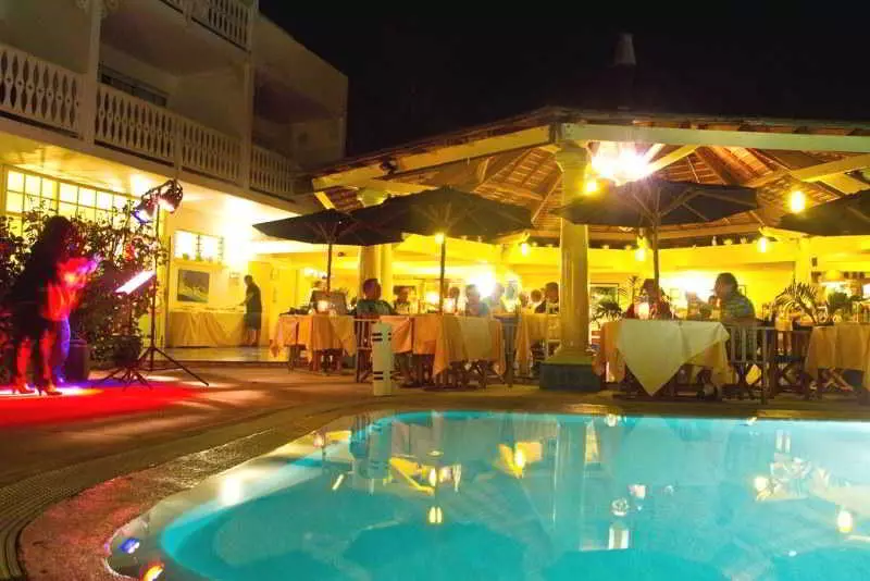 هتل Le Nautile Beachfront