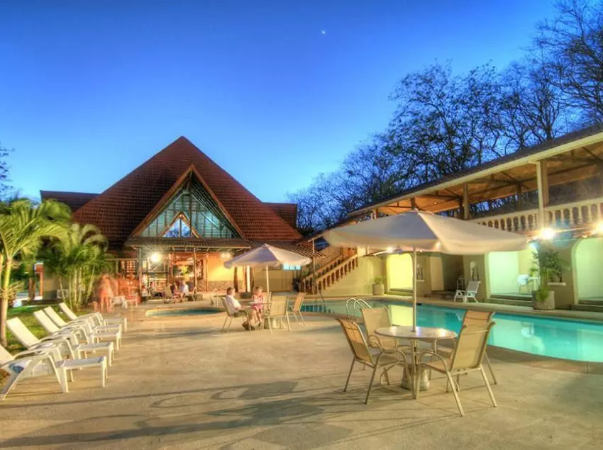 هتل Vista Bahía Beach Resort