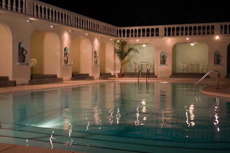 فندق Vista Bahía Beach Resort