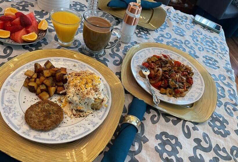 בית מלון כפרי Peace & Plenty Inn Bed And Breakfast Downtown St Augustine Adults Only