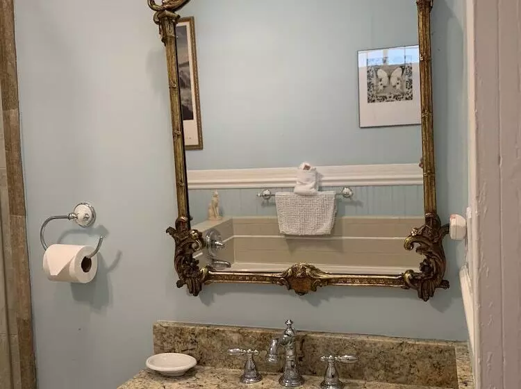 فندق Peace & Plenty Inn Bed And Breakfast Downtown St Augustine Adults Only