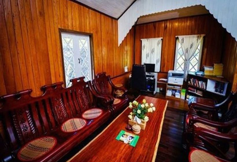 هتل Pine Hill Resort